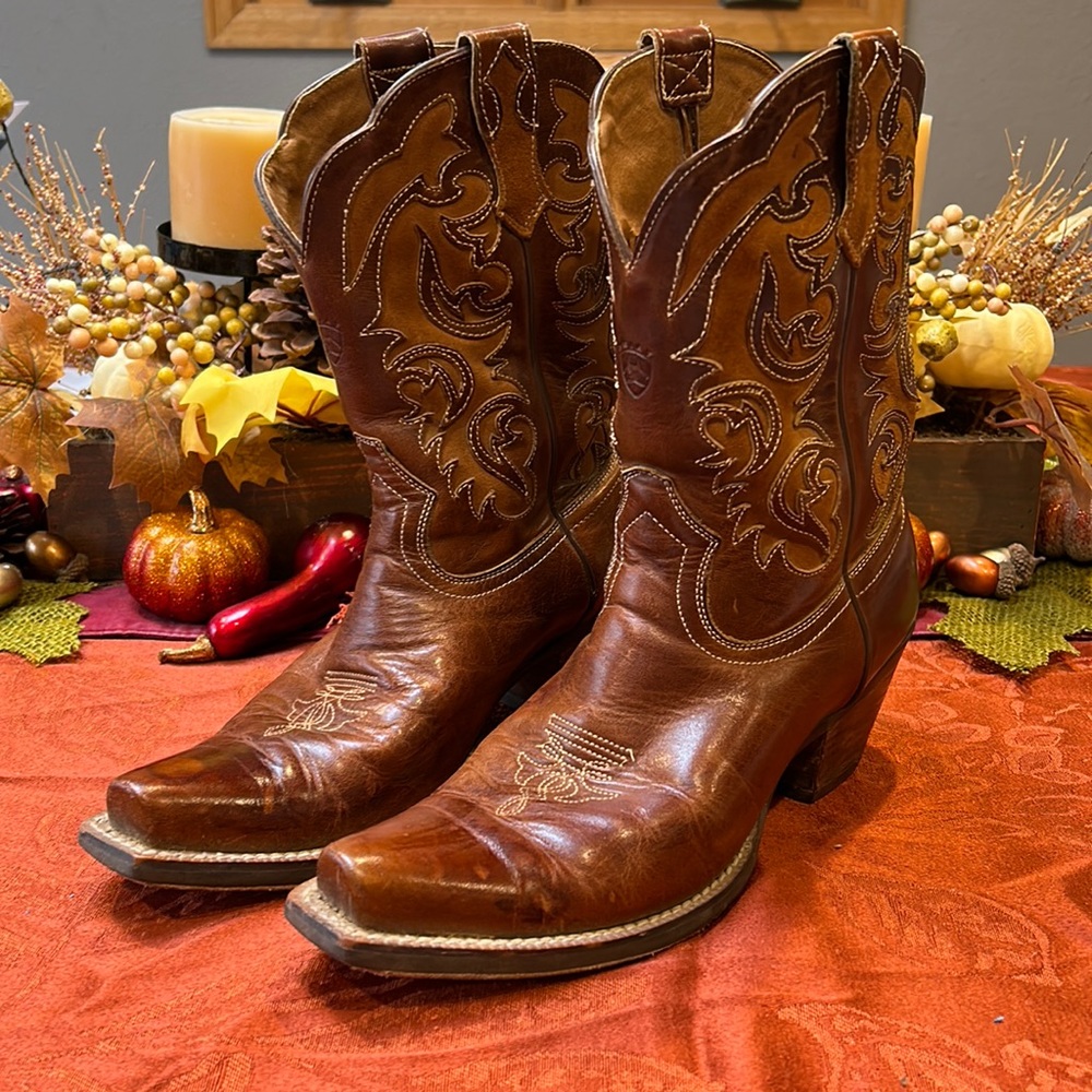 Ariat “Shada” Mid Calf Boots Size 8.5 B
